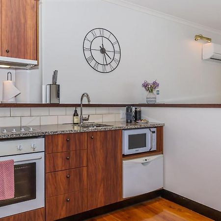 Princes Wharf - Charming 1Br Apartment Окленд Екстер'єр фото