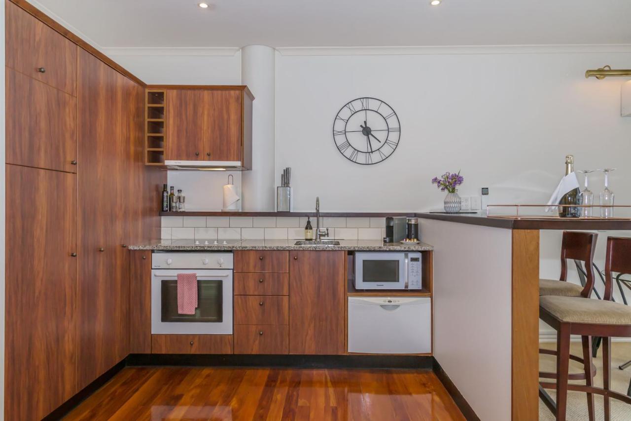 Princes Wharf - Charming 1Br Apartment Окленд Екстер'єр фото